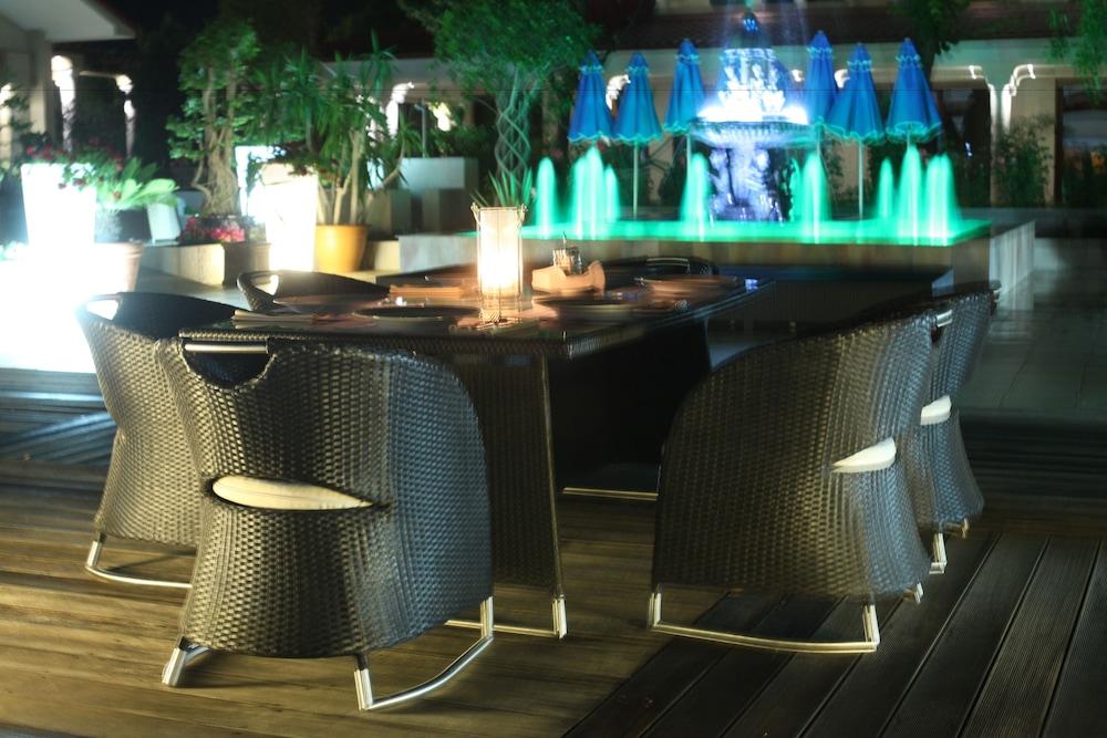 Vox Maris Grand Resort (Adults Only) Costinesti Bagian luar foto
